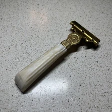 Vintage 1940’s  Eversharp Schick Injector Safety Razor