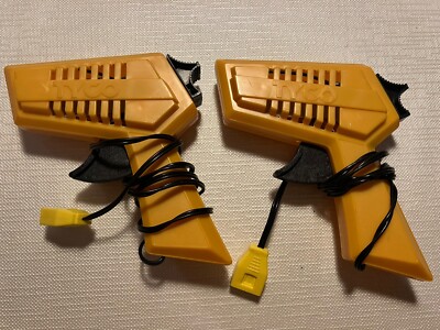 TYCO SLOT CAR IM MASSSTAB 1:64 2 x DUAL ACTION HAND CONTROLLER