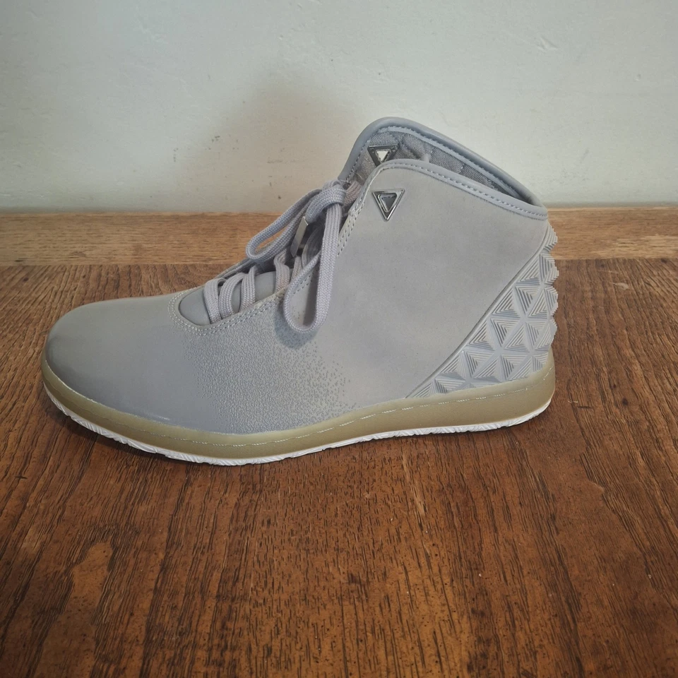 Talla 9.5 - Zapatos Jordan Instigator Wolf Gris Foto 2 de 4