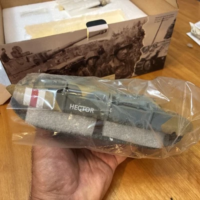 KING & COUNTRY EIGHTH ARMY EA078 VALENTINE MK III TANK SET MIB - Image 1 of 4