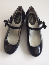 Sonoma Girls Black Patent Mary Jane Flats with Bow Strap size 2