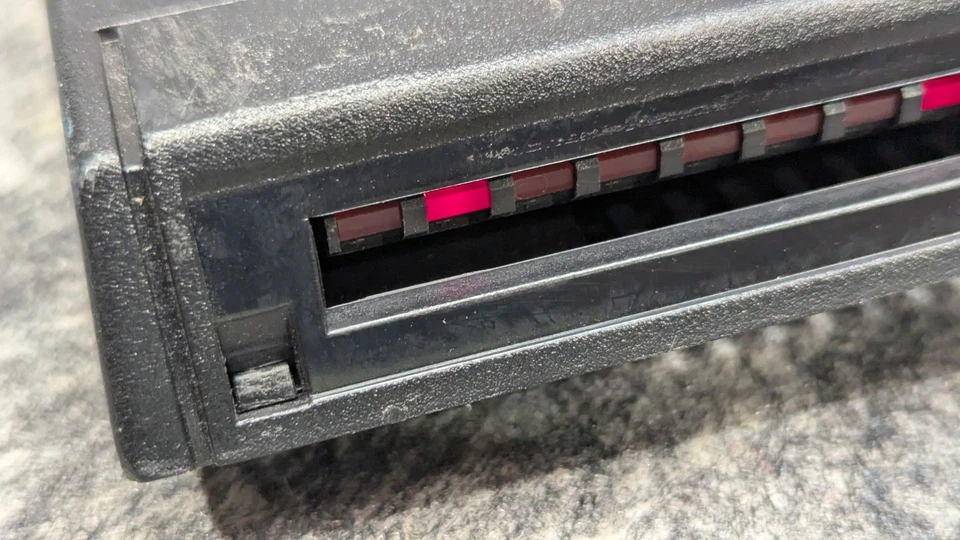 US Robotics 3453C Courier 56Kbps Business Modem 64-003453-02R - Image 3 of 4