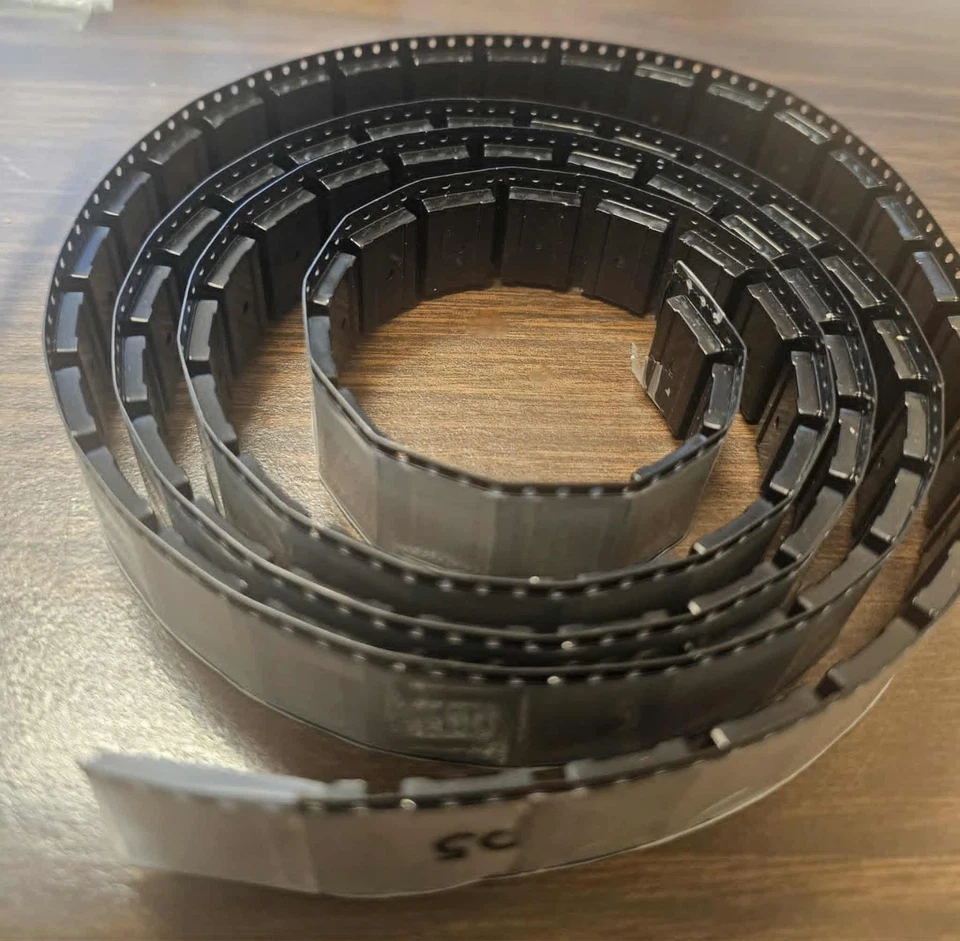 批量 89 × MB84256A-10L (Fujitsu 256K Low-Power SRAM) IC 芯片 — NOS / 未测试 — 第 2/2 张图片