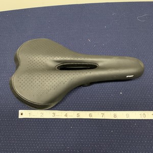 bontrager sport bike saddle