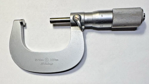  MITUTOYO  25-50mm / 0.001mm Outside Micrometer Locking W/Carbide Faces USED
