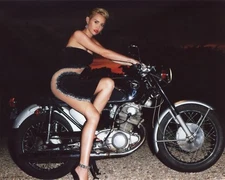 MILEY CYRUS 8X10 MUSIC PHOTO (LL)