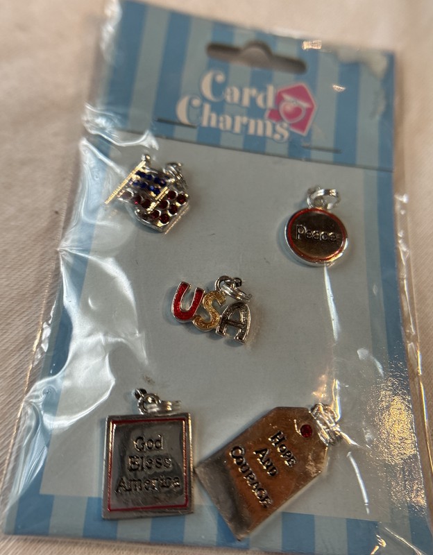 5 Patriotic Charms: Flag, Peace, USA, God Bless America, Hope And Courage