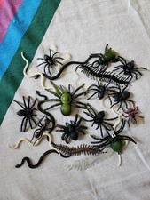 Lot Of 23 Plastic Insects Bugs Spiders Beetle Fly Ant Snakes Figures Kids Toys