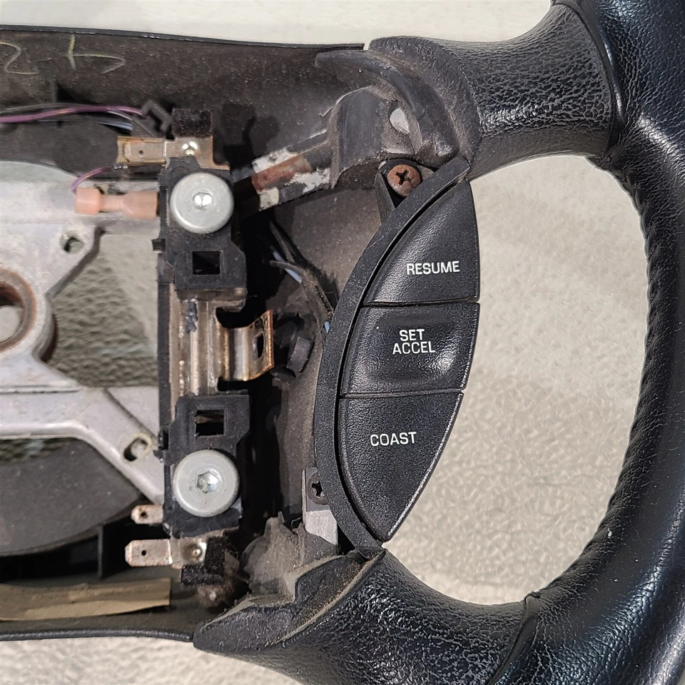 Volante Mustang GT 94-98 color negro Aa7417 Foto 4 de 4