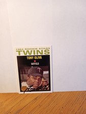 2002 Topps Retro Rookie Stars Card #116 Autographed By Tony Oliva. rookie card picture