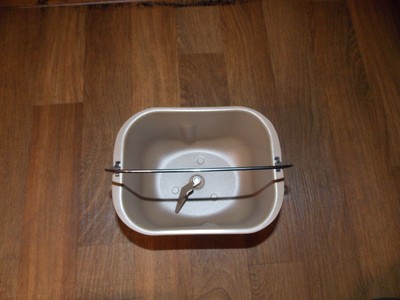Bread Plate Household, Bread Machine Baking Bucket. Mixing Blade, Cup & Hot Pad