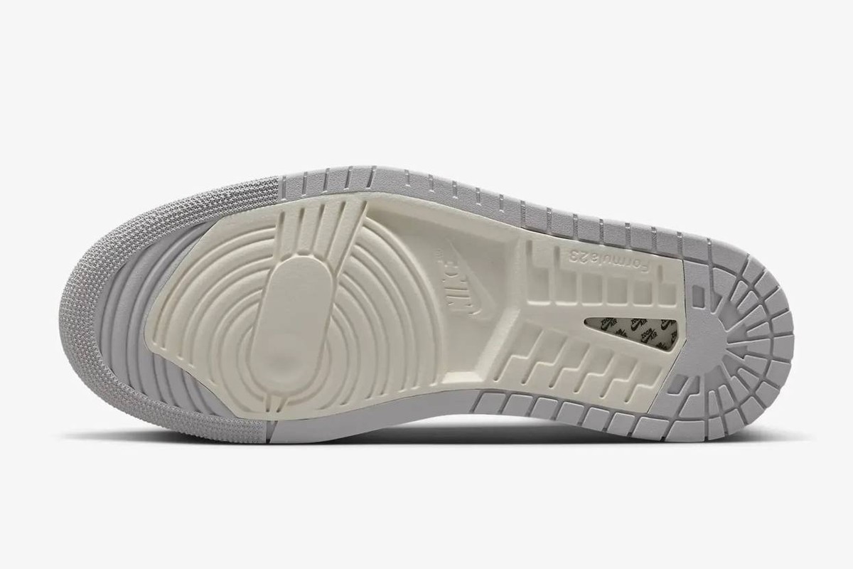 DV1307-107 Nike Air Jordan 1 High Zoom CMFT 2 Metallic Gold | eBay 