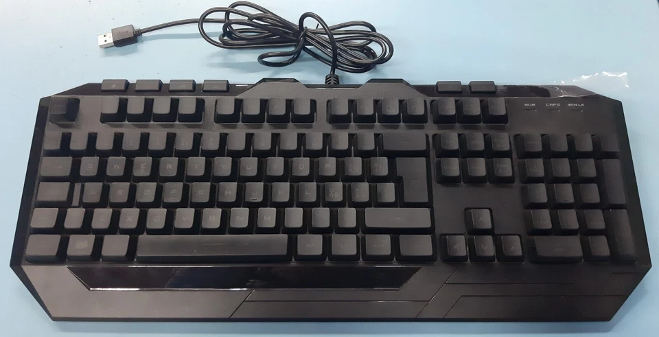 TASTIERA GAMING SENZA MOUSE (DEVASTATOR 3) COOLER MASTER LED 7 COLORI - Immagine 2 di 4