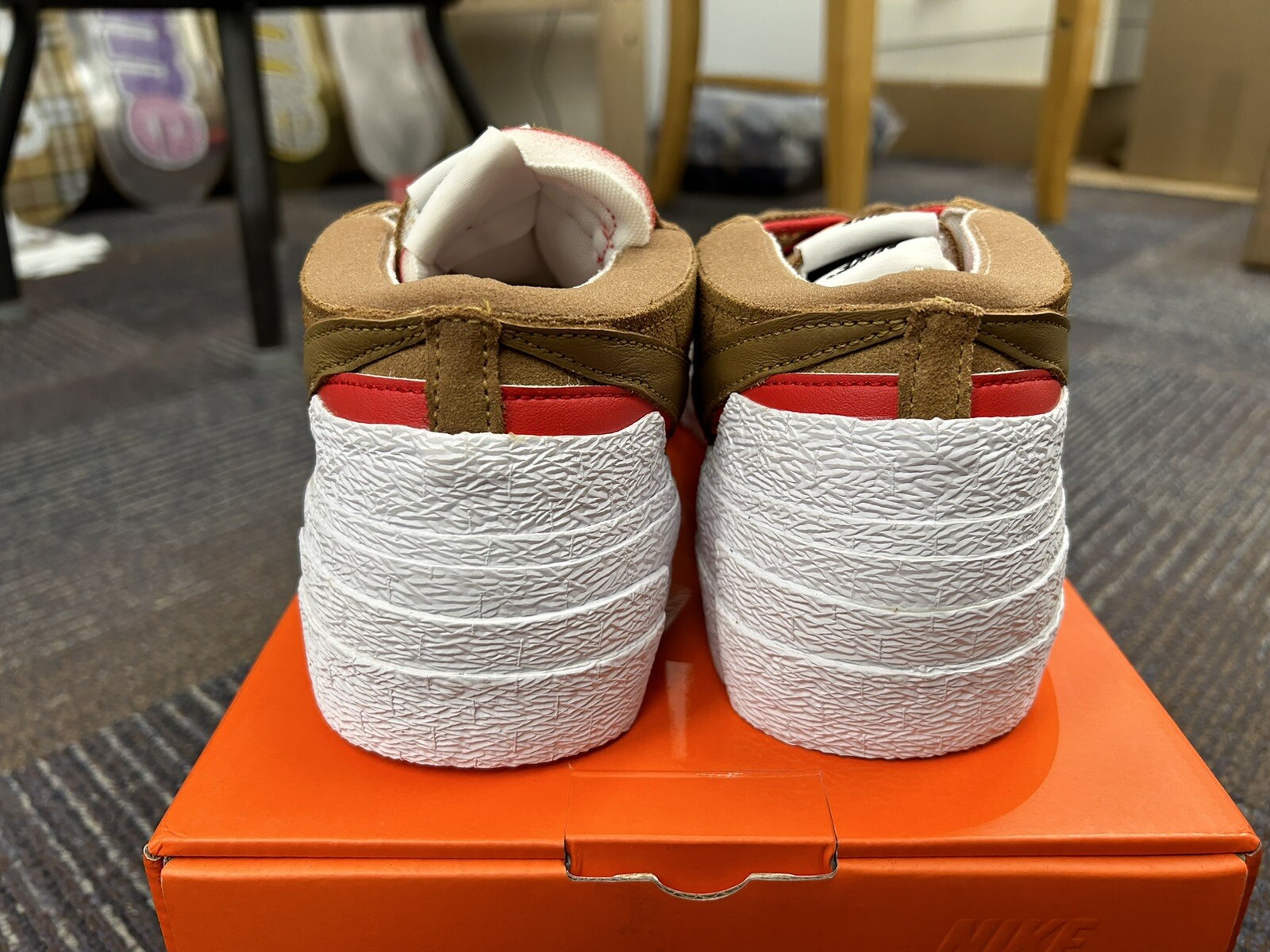 SACAI X NIKE Nike Blazer Low x Sacai British Tan Uomo Taglia 9.5 DD1877 200