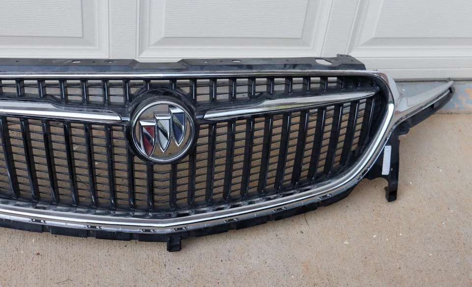 2018 2019 2020 2021 BUICK ENCLAVE CHROME FRONT OEM GRILLE GENUINE 387148 - Image 3 of 4