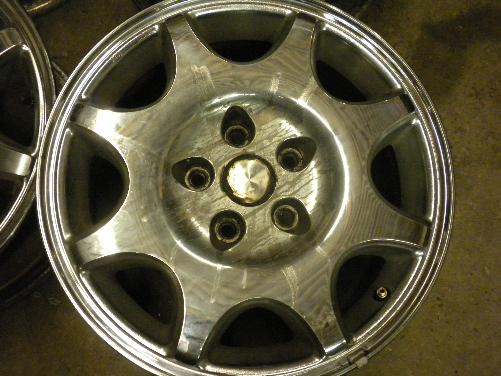 Picture 2 of 9