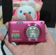 NIKON COOLPIX S3300 16.02MP Compact 6x Optical Zoom Digital Camera Pink Battery