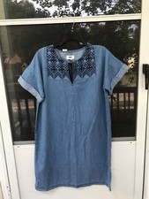 Old Navy M Blue Short Sleeve Knee Length Cotton Denim Embroidered Boho Dress