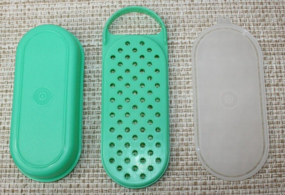 VTG TUPPERWARE JADEITE CHEESE GRATER SHREDDER w/STORAGE KEEPER #1374/1375/1376