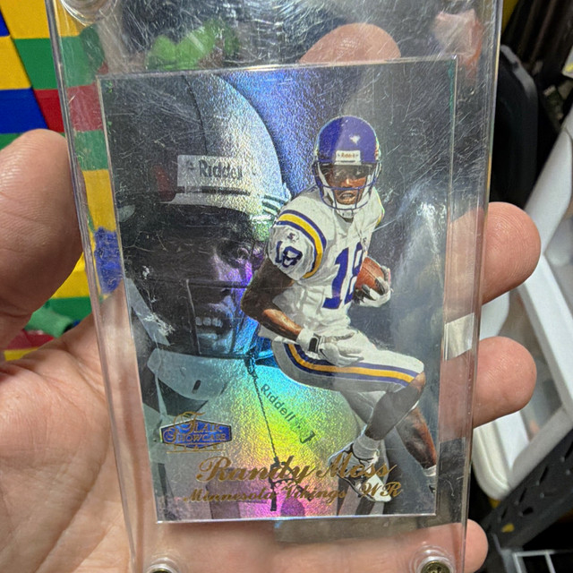 Fleer 1998 Flair Showcase Showtime Row 3 #64 Randy Moss Rookie Vikings