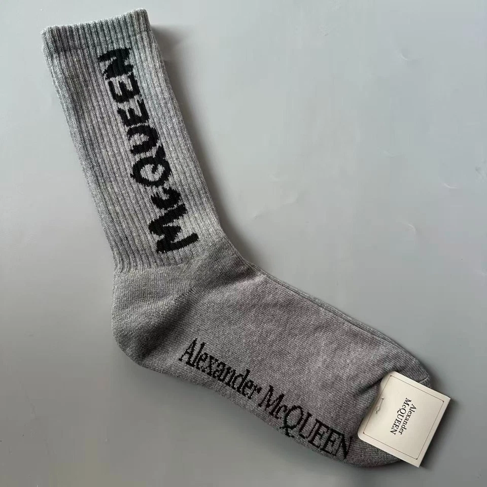 Calcetines Alexander McQueen para hombre y mujer’s Crew Foto 2 de 4
