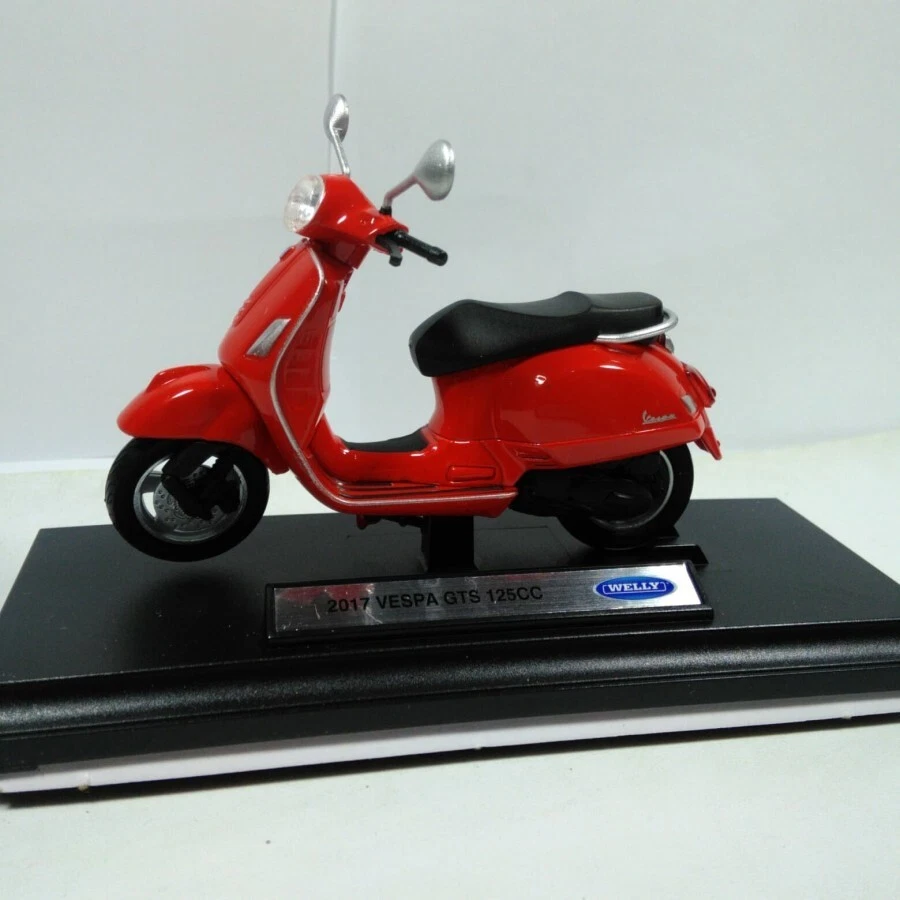 Diecast Custom Motor Vespa GTS 125 Miniatur Welly Red Skala 1:18 For Gift Sale - Image 2 of 4