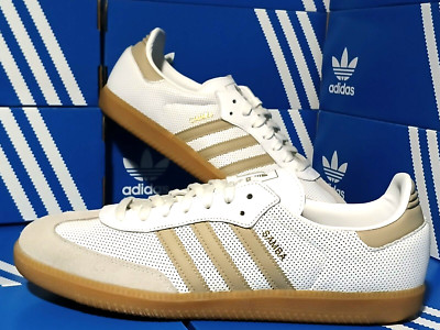 U.S. Men's 12.5  adidas Originals SAMBA OG SNEAKERS  mfg 11/2018  white/beige