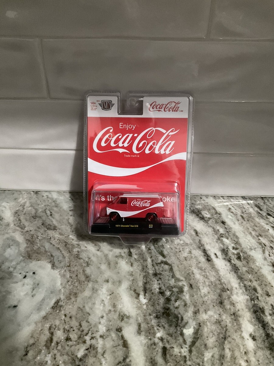 M2 MACHINES 1971 CHEVROLET VAN G10 A35 COCA-COLA CHASE 1/750