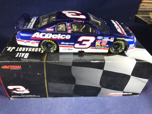 W1-15 DALE EARNHARDT JR #3 AC DELCO / LAST LAP OF CENTRY 1999 CHEVY MONTE CARLO - Picture 3 of 7