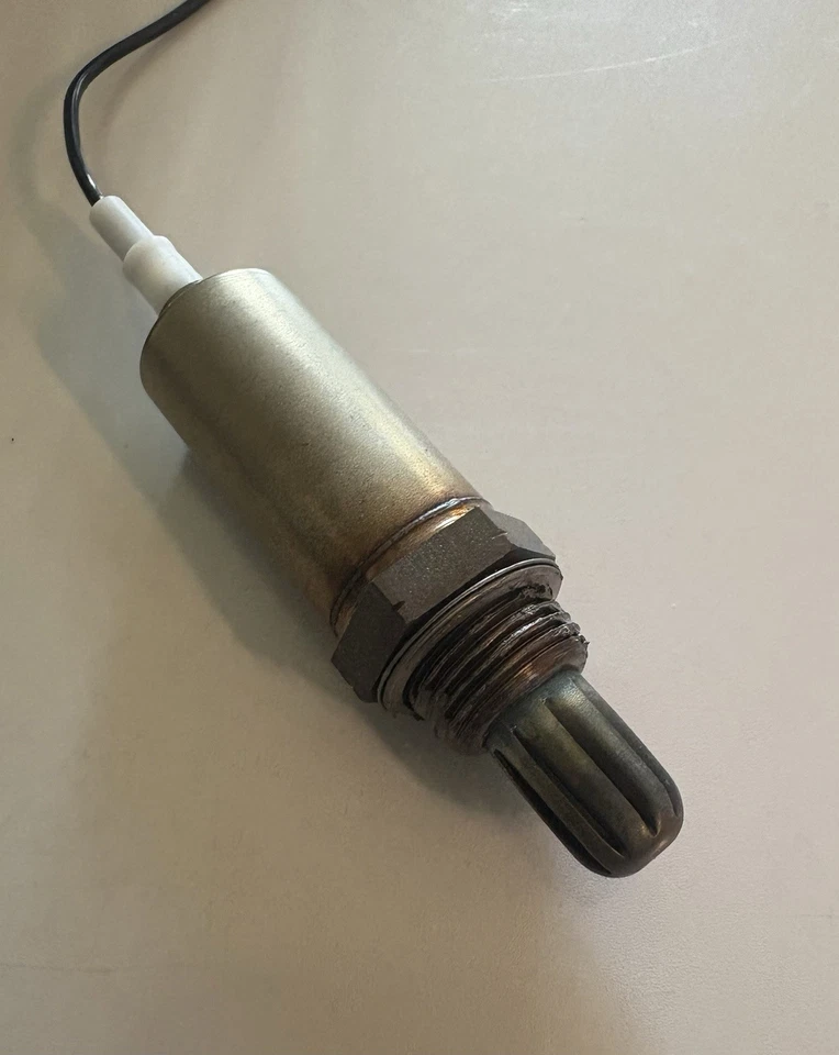 SENSOR DE OXÍGENO BOSCH 12014 PARA BUICK CADILLAC CHEVROLET - MÁS DE 1000 VEHÍCULOS Foto 2 de 4