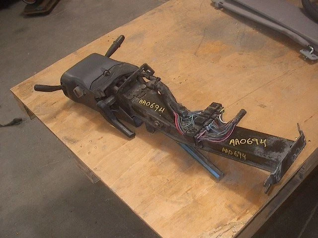 Б/У 2003 ISUZU NQR рулевая колонка с ключом поставляется 28234 - Изображение 2 из 4