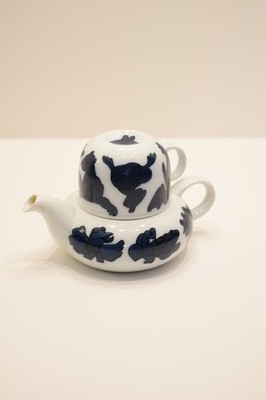 B&G Bing & Grondahl Teapot #653 WITH CUP Copenhagen Porcelain, Sten Lykke Madsen