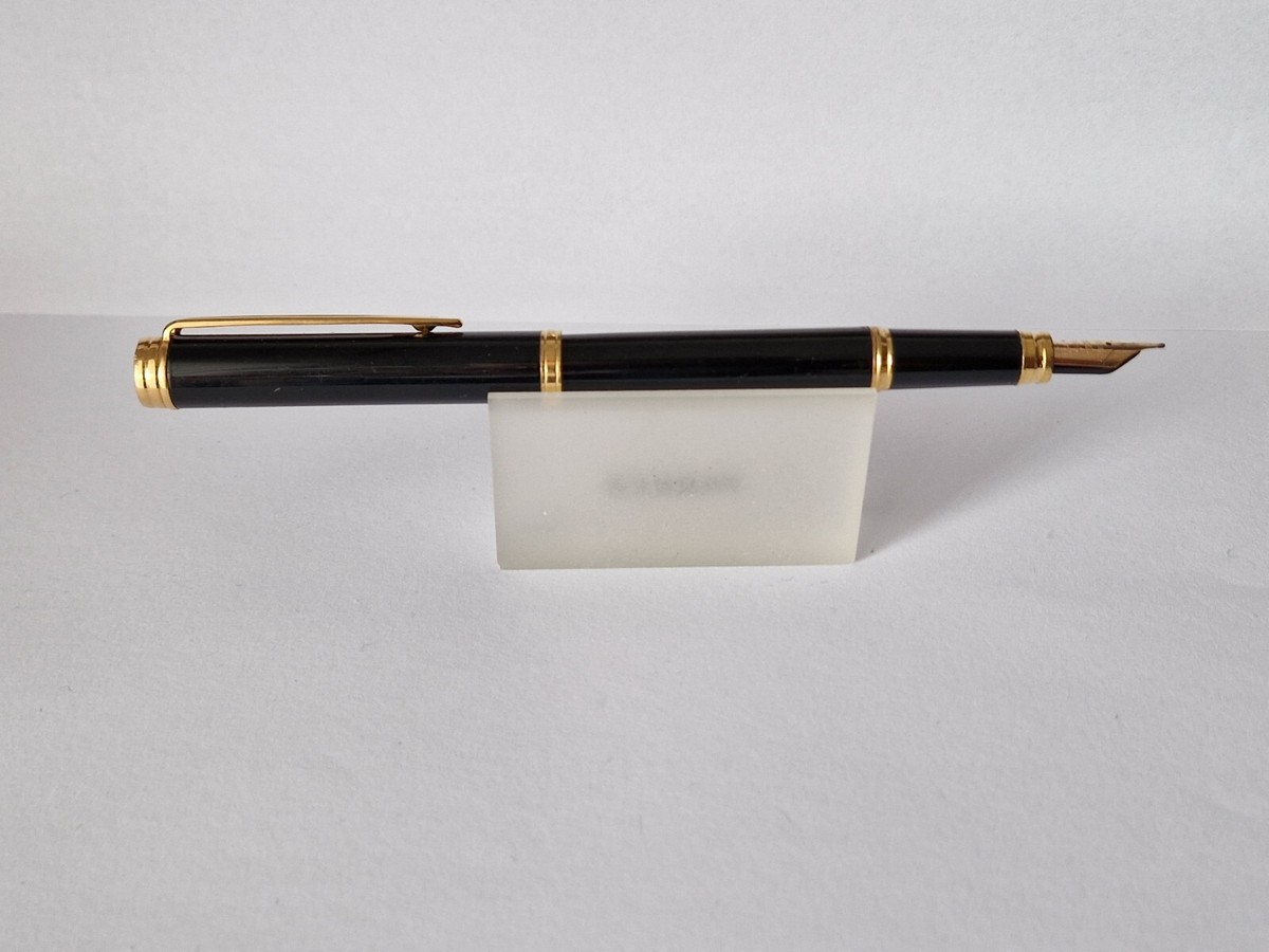 Waterman Ideal Nib 18k-750-Black and Gold-Made in France-Fountain