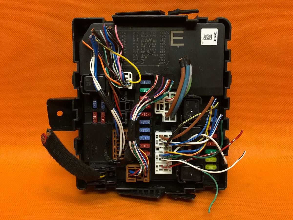 06-10 NISSAN PATHFINDER IPDM BCM Body Underhood Fuse Box 06-10 NISSAN PATHFINDER IPDM BCM Body Underhood Fuse Box