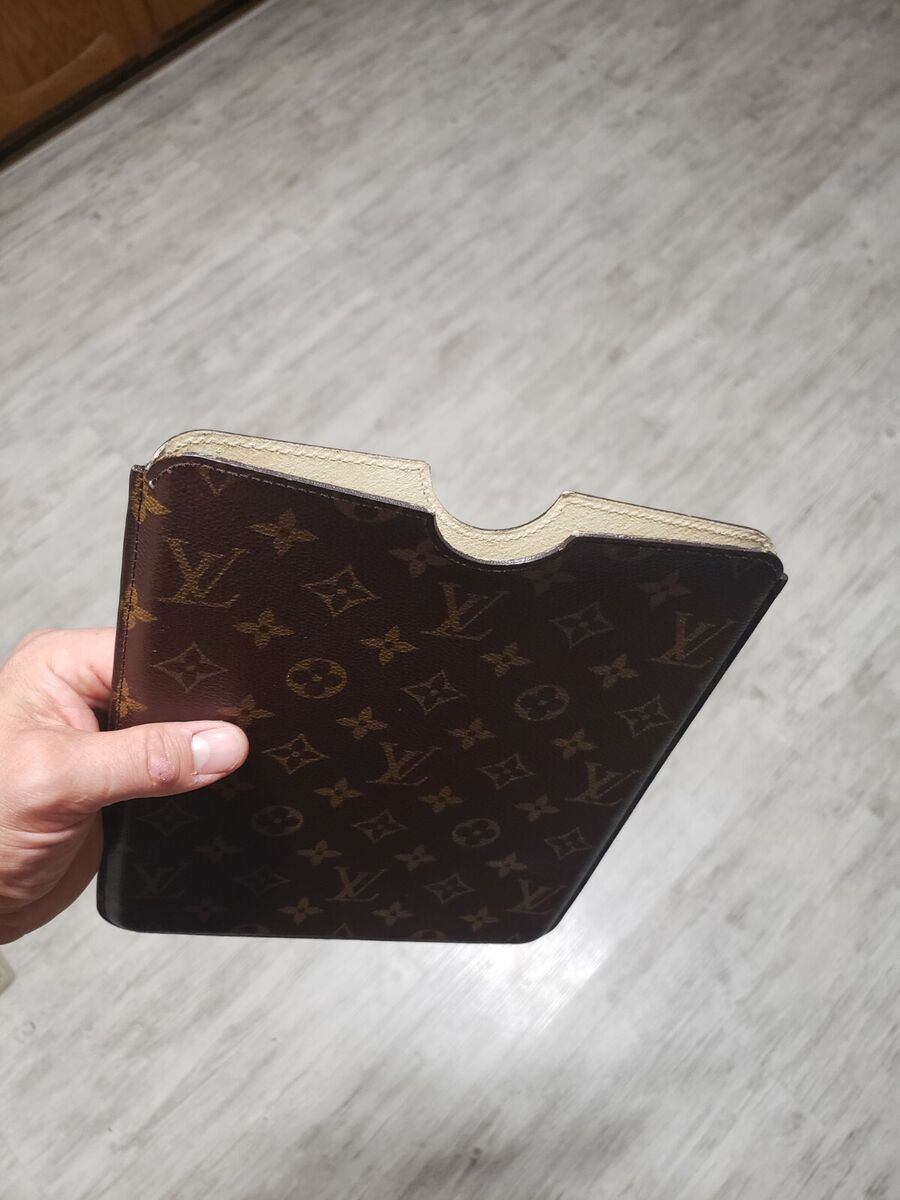 Authentic Louis Vuitton iPad Sleeve Monogram Canvas Case CT4190