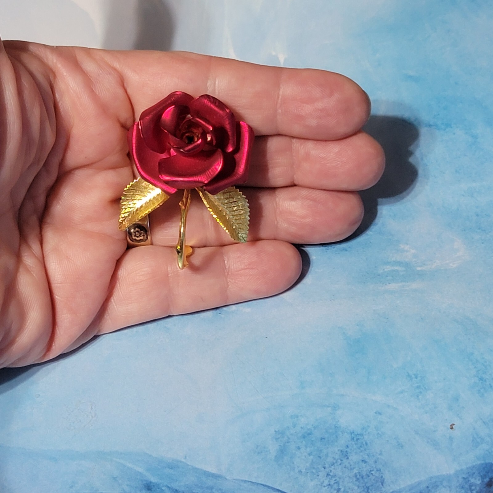 Vintage Layered Red Rose Flower Brooch Pin Enameled… Gem