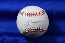 Andre Dawson Cards, Rookie Card and Autographed Memorabilia Guide 30