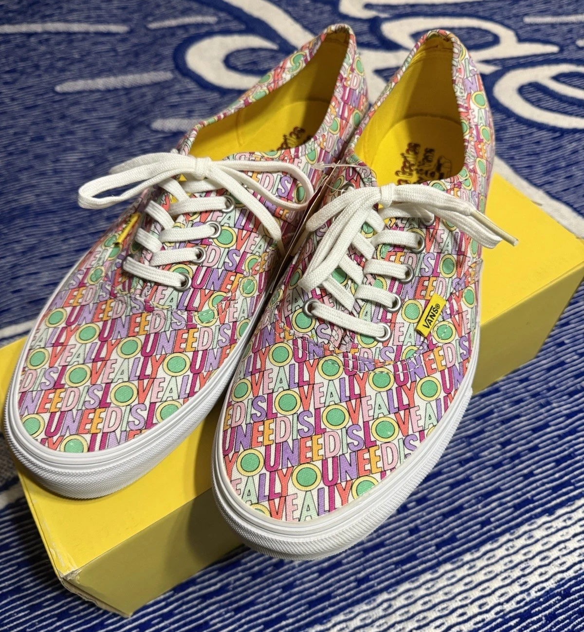 NEUF Vans Authentic The Beatles Yellow Submarine All You Need Is Love Supreme NOS