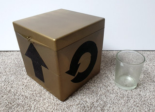 TOPSY TURVY SHOT GLASS Stage Magic Trick