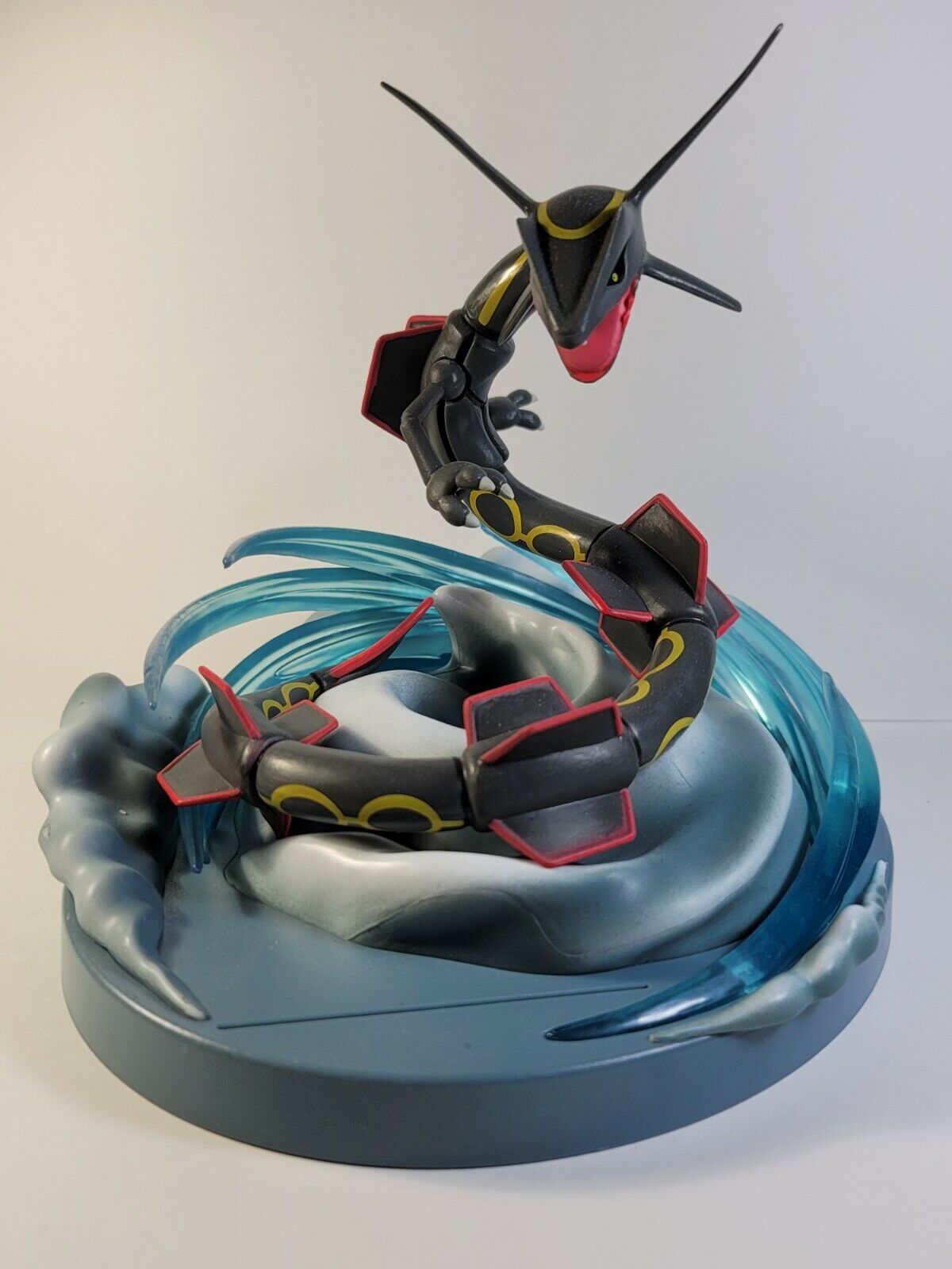 Pokemon Hidden Fates Premium Collection Shiny Rayquaza Figure & shiny GX  card!