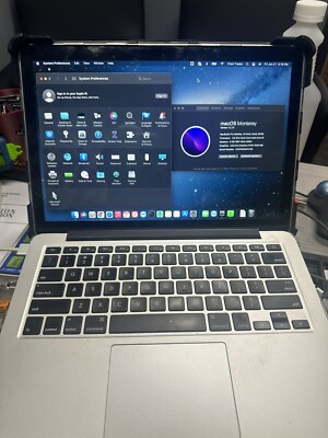 Apple MacBook Pro 13'' (128GB SSD, Intel Core i5, 2.90GHz, 8GB RAM) Laptop
