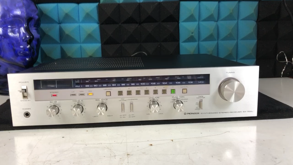PIONEER SX-700L Stereo AM/FM Receiver 1980 RARE VINTAGE NEAR MINT