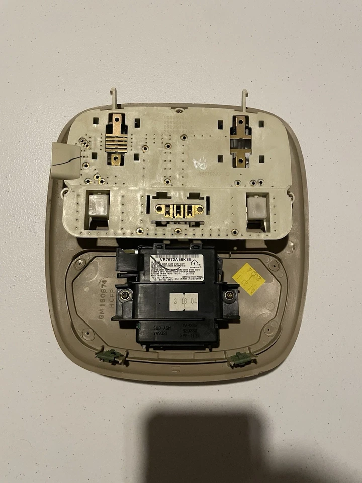 Conjunto de lámpara de consola superior luz mapa domo Buick Lesabre 2000-2005 beige OEM Foto 2 de 4