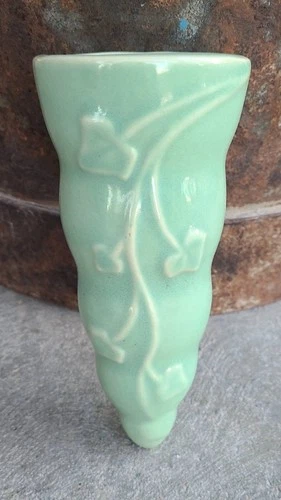 Vintage MCCoy Ceramic Wall Pocket Classic Green 6.25"