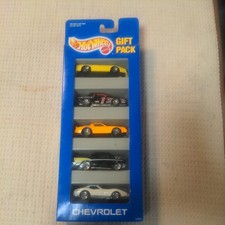 1993 HOT WHEELS Chevrolet 5 CAR GIFT PACK WITH CAMARO CORVETTE 57 CHEVY 12403