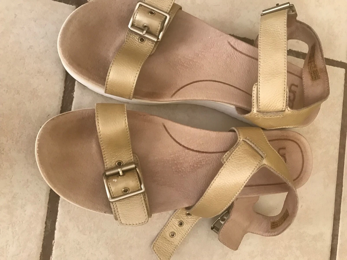 Ugg angie cheap platform sandal