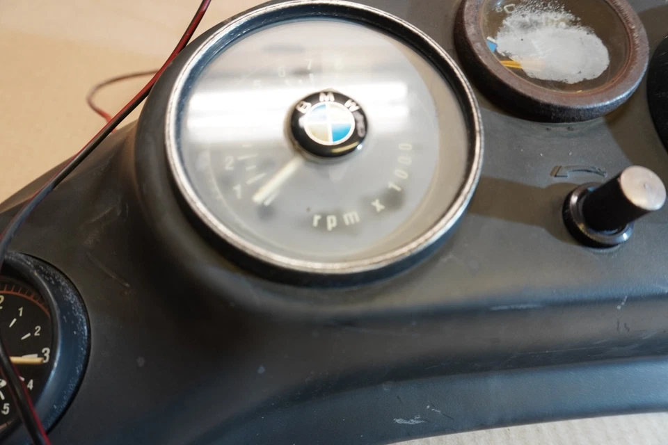BMW F650 F650 FUNDURO 1994-1996 Juego de relojes velocímetro medidores dañados Foto 2 de 4