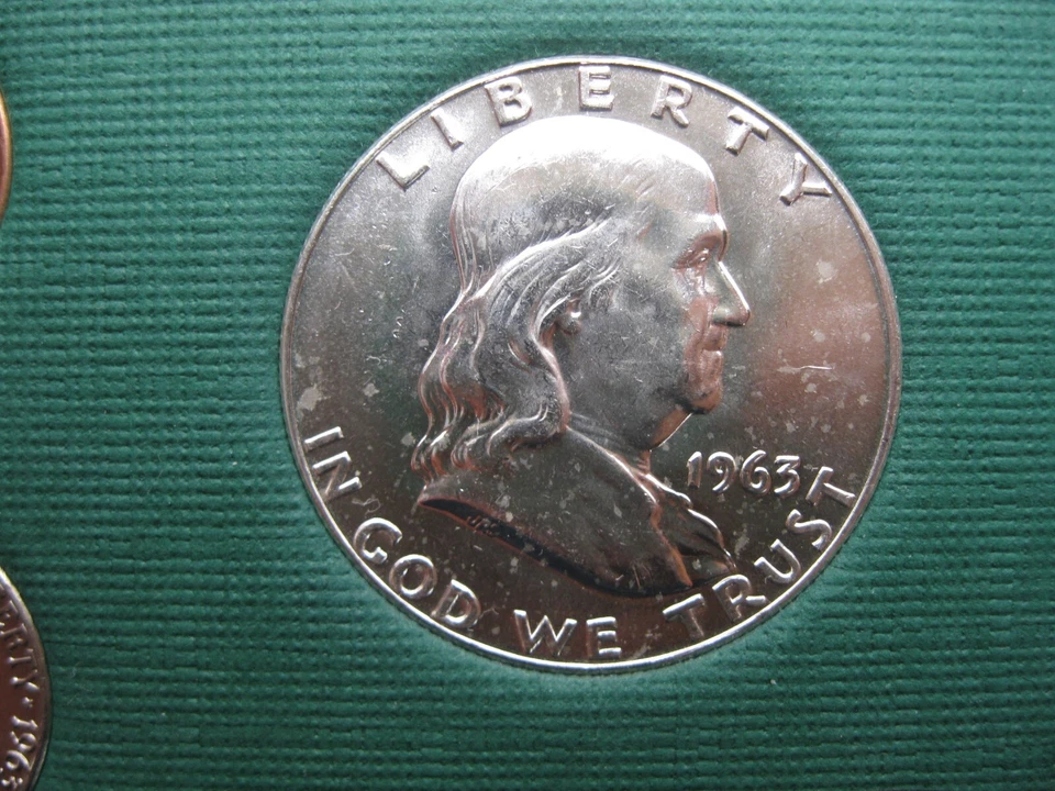 1963 D US Silver Mint Set Brilliant Uncirculated! - Image 2 of 4