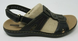 clarks leisa vine black