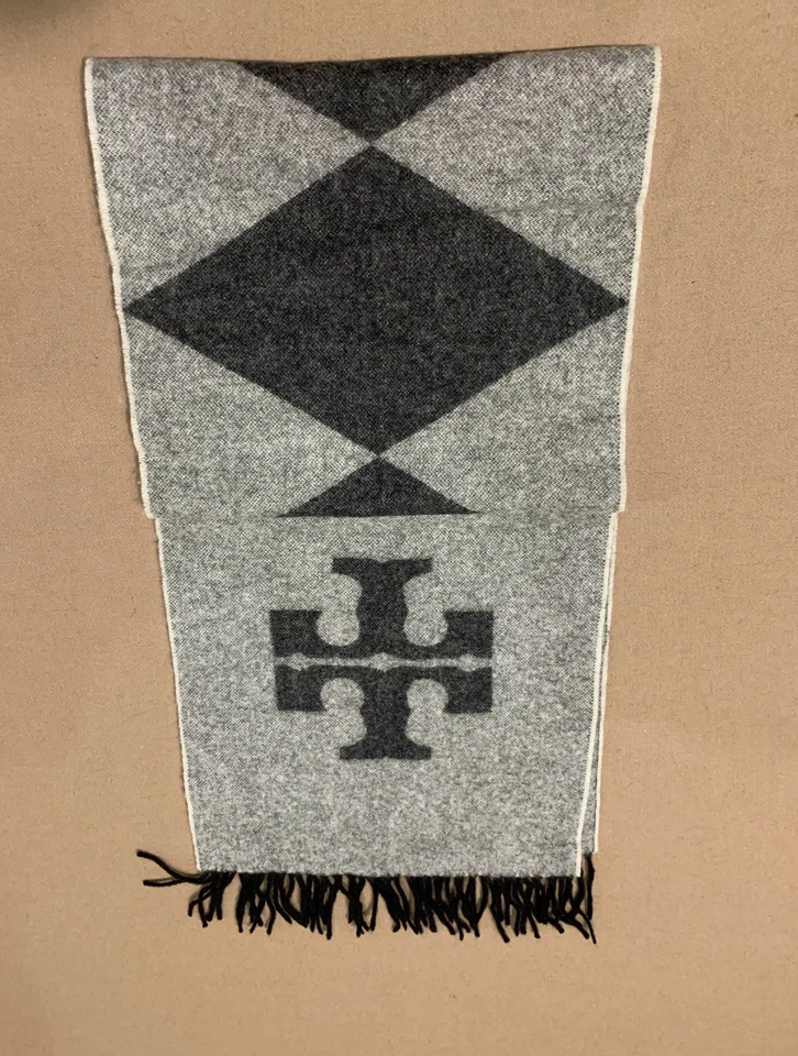 TORY BURCH Carnavalet кашемир/шерсть логотип геометрический шарф 68» черный-серый ~ ($250) - Изображение 4 из 4